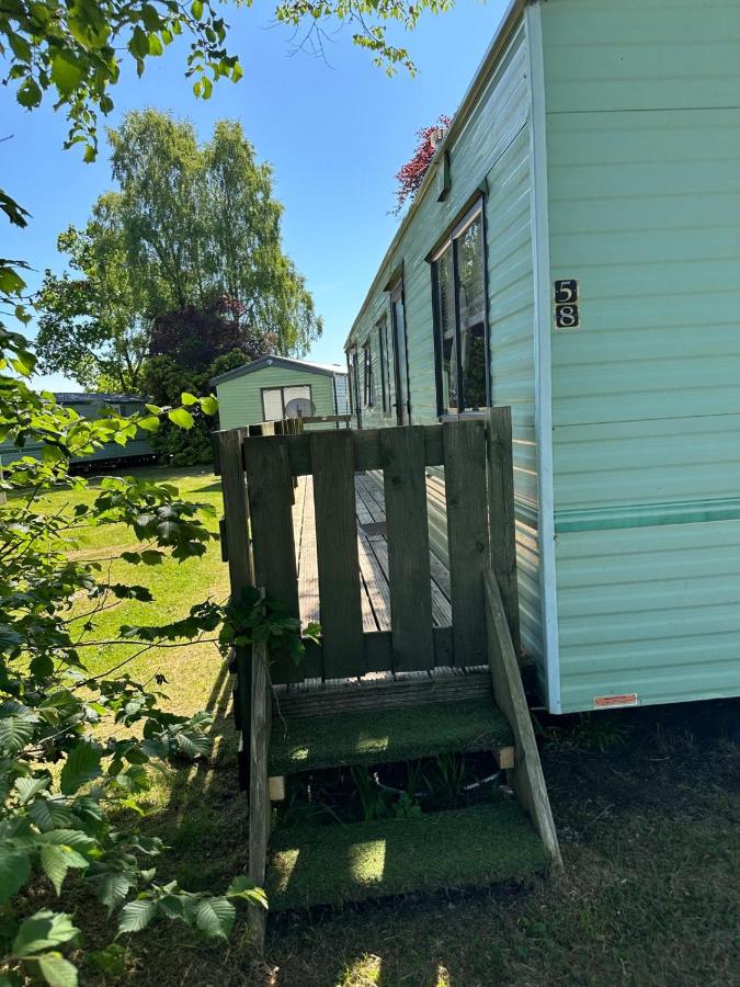 58 Glenfinart Caravan Park - Chambres d'hôtes Dunoon