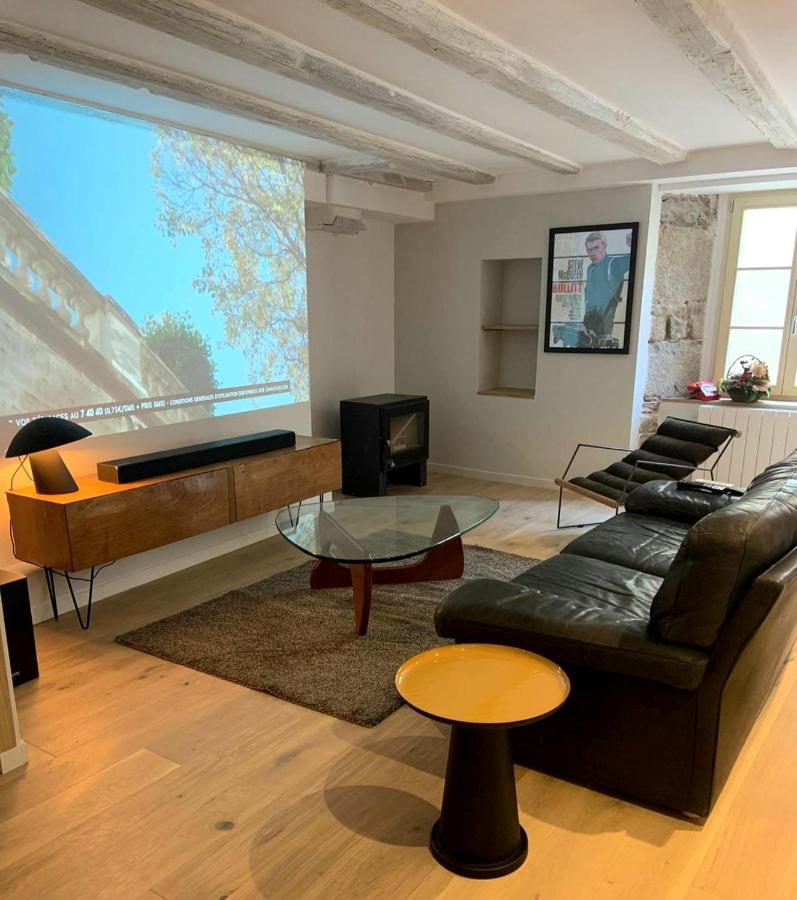 Charmante petite maison avec baignoire Balneo et video projecteur - Chambres d'hôtes Chaudes-Aigues