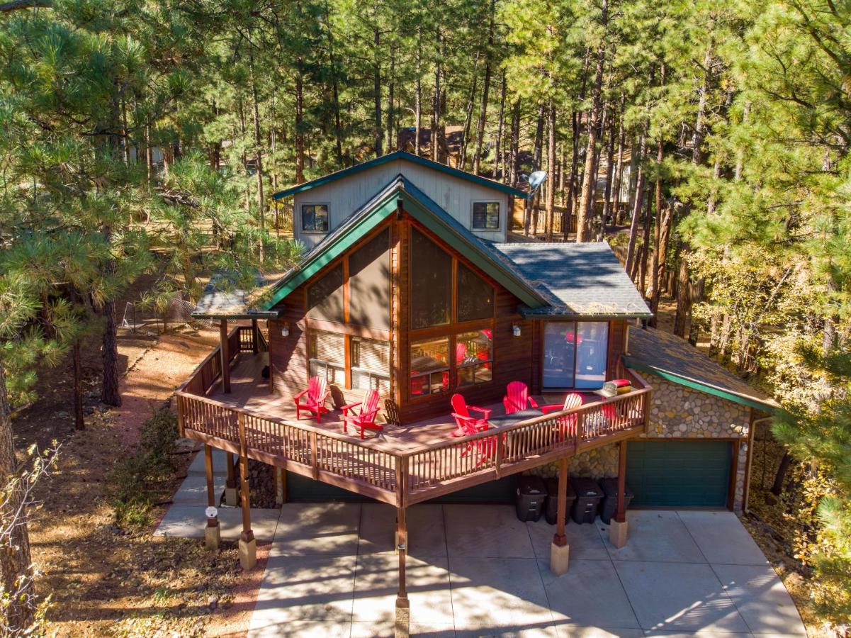 Flagstaff Retreat: Deck Spa Game Room Stunning Views - B&B