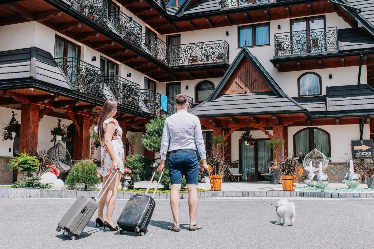 Apartamenty Grand Tatry - sauna i jacuzzi wliczone w cenę pobytu - 10 minut pieszo od Term Bania - B&B