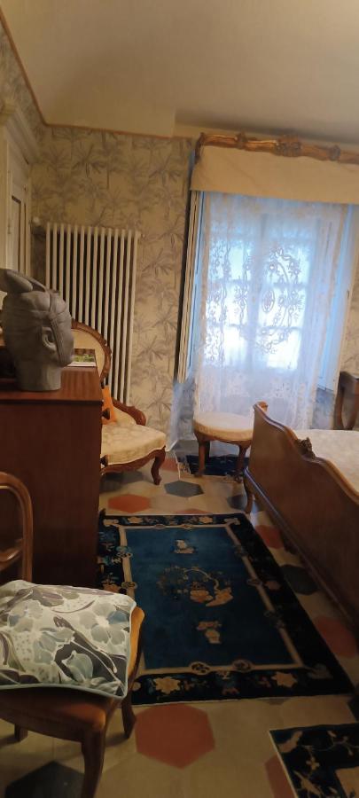 Doppelzimmer mit Balkon