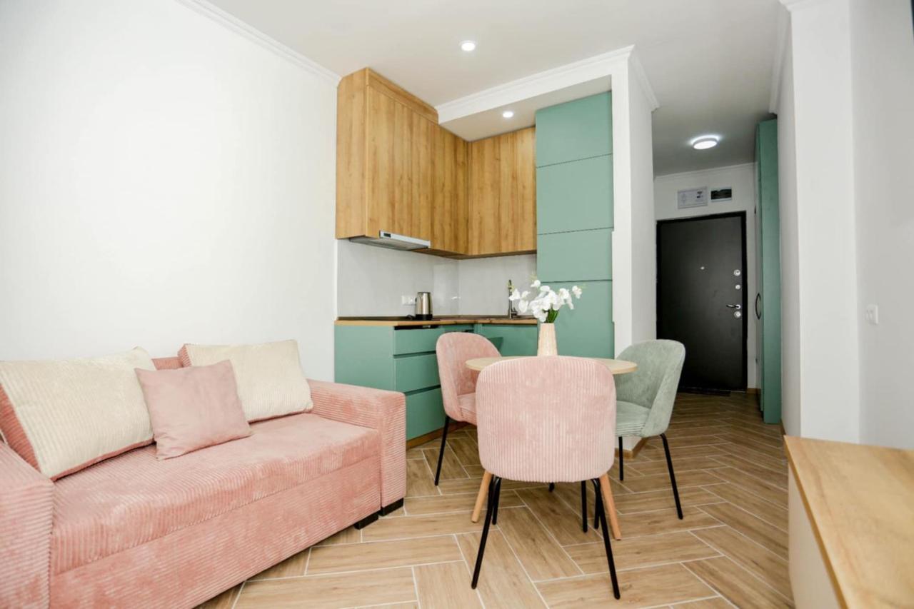 Your Apartment in Batumi - B&B