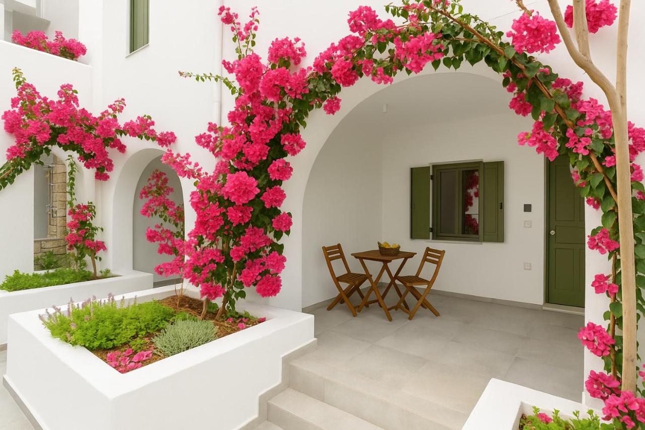 Nostalgia Ambelas Paros Seaside Apartments - B&B