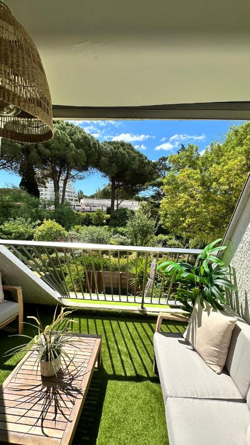 LE BOHÈME - balcon vue jardin - clim - place de parking - wifi - 5min plage - B&B La Grande-Motte