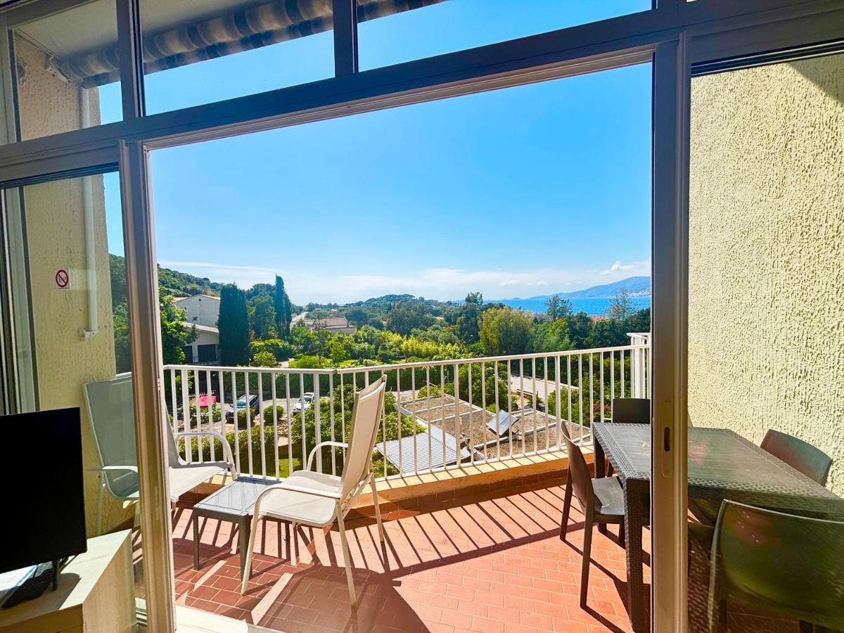 Duplex avec vue mer, 100m de la plage, Parking, AC - Bed and Breakfast