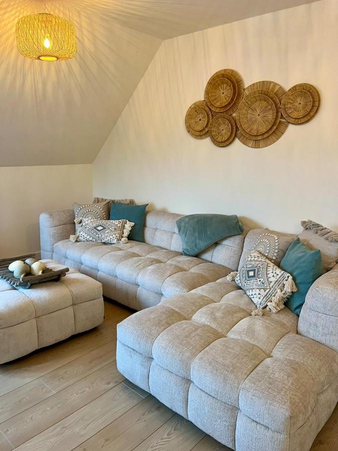 Stylish downtown loft and opposite park - Ferienwohnung Maldegem