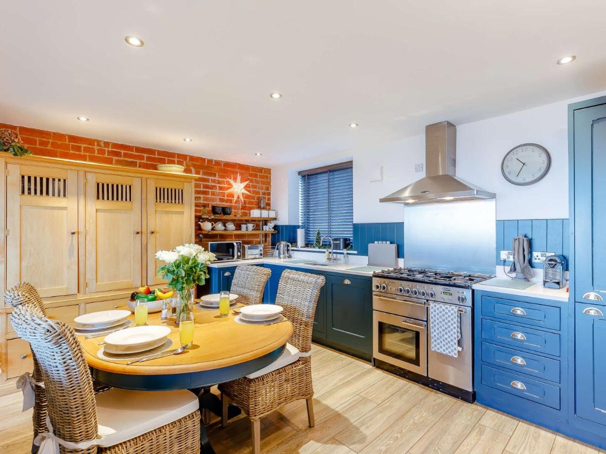 2 Bed in Peak District 83789 - B&B