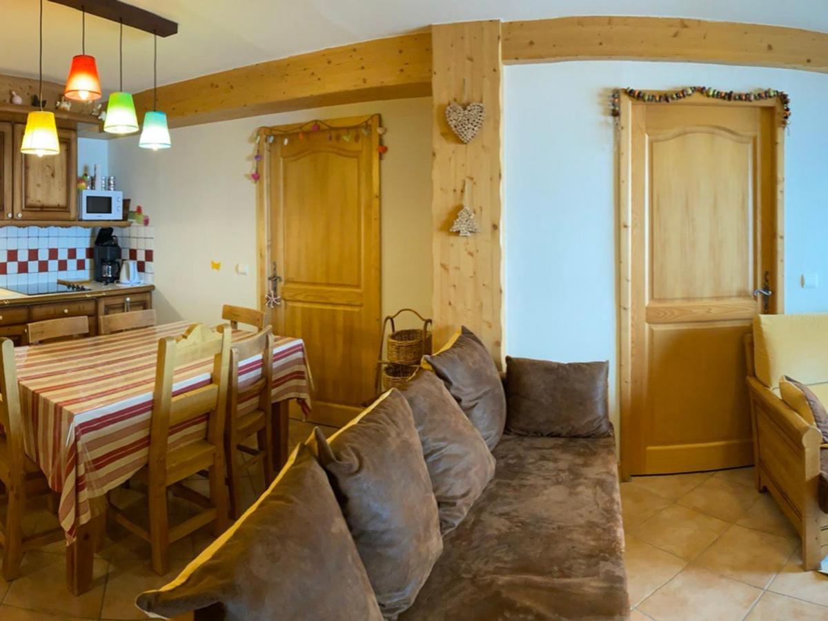 Appartement lumineux 8 pers avec piscine et parking près des pistes à Villard-sur-Doron - FR-1-293-363 - B&B Villard-sur-Doron