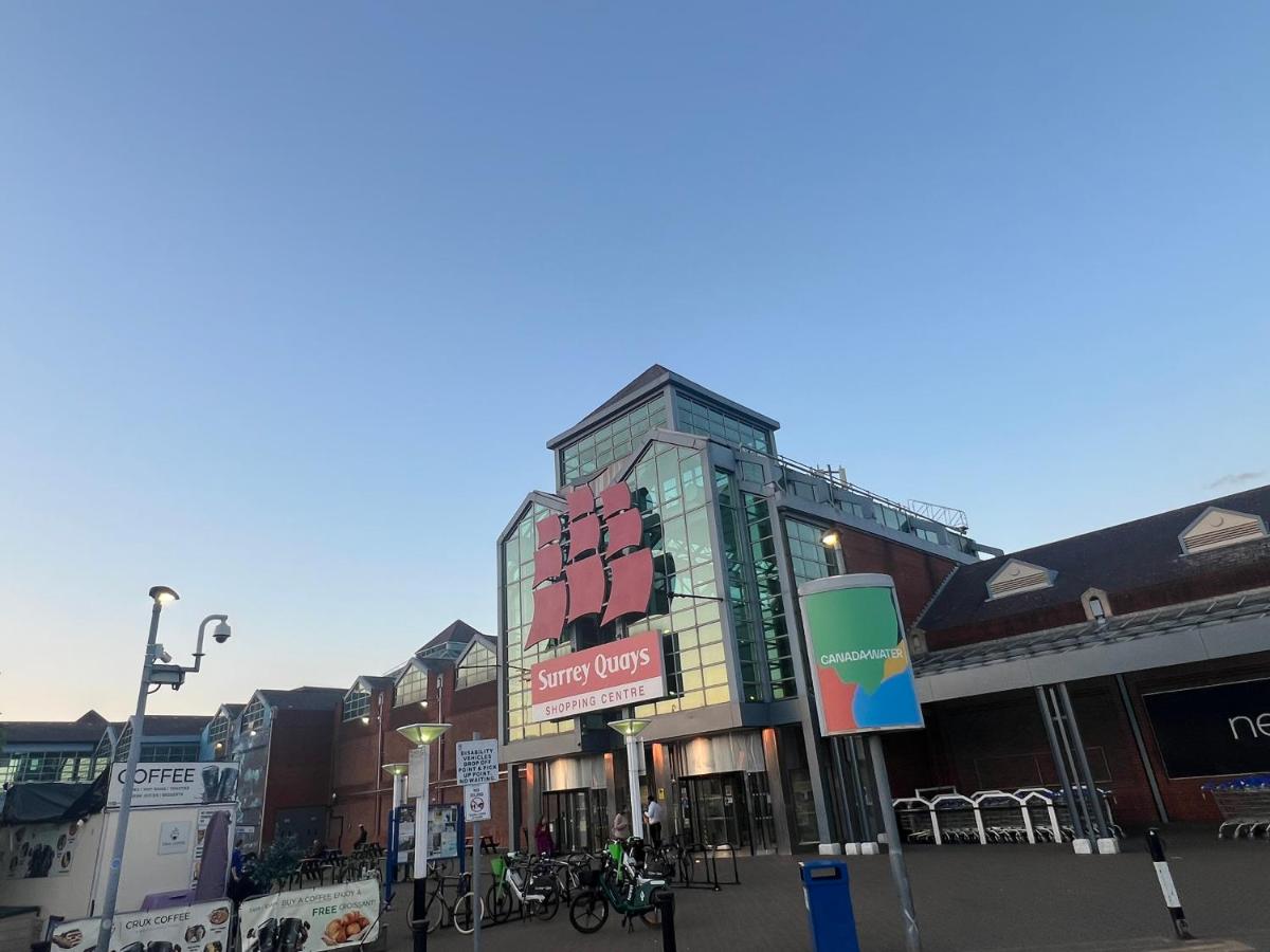 Large triple room in Canada Water London - Ferienwohnung London