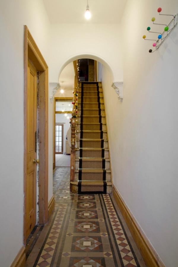 Suburban Victorian double ensuite, excellent transport links to Bham - Chambres d’hôtes