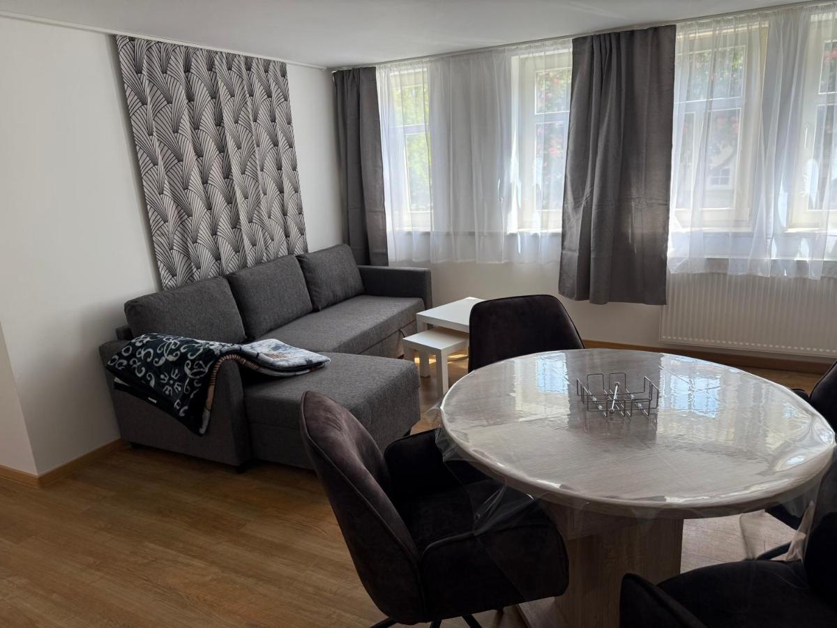 Ferienwohnung Vierjahreszeiten Sommer - B&B