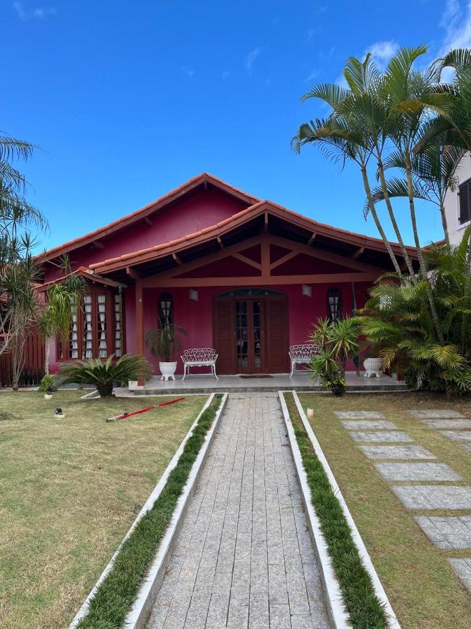 Casa Morada da Praia com Piscina - B&B Bertioga