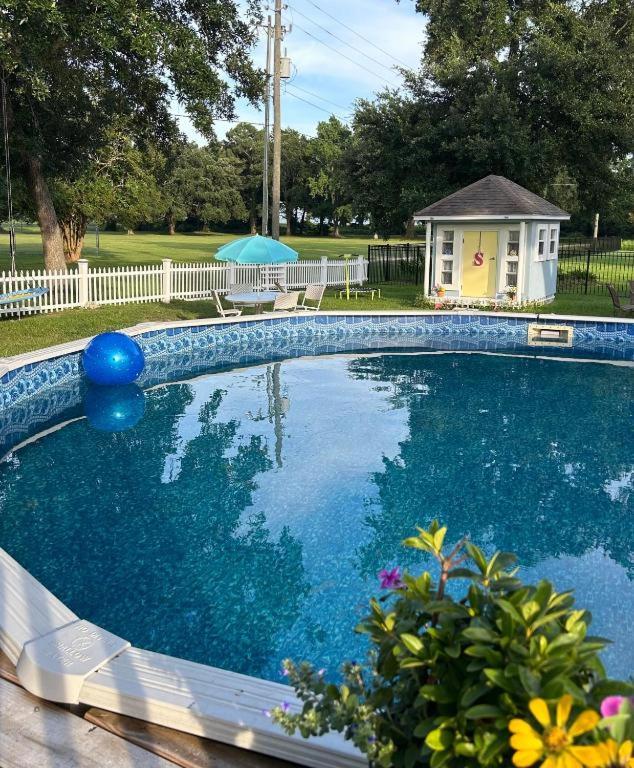 3 Bed, 2 and a half bath Gorgeous Coastal Home 1 block from beach! - Chambres d’hôtes