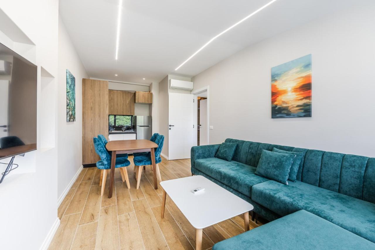 Infinity Beachfront Suites by PS - B&B Durazzo