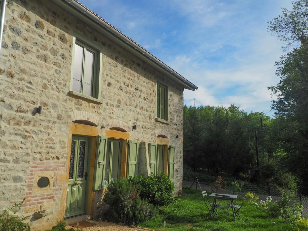Maison Pernette, cocon d'évasion avec bain nordique - B&B