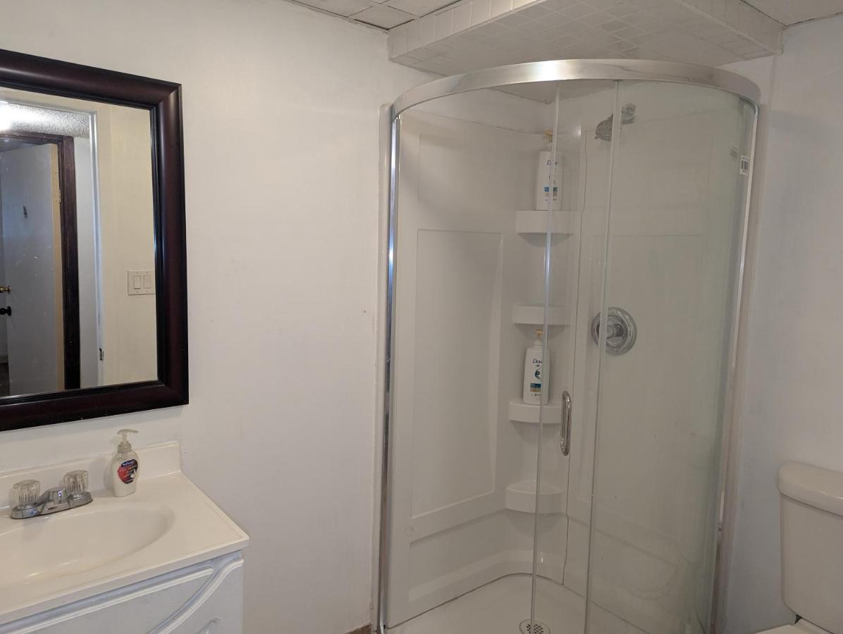 Single Room with Shared Shower and Toilet