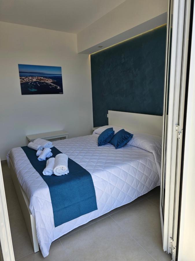 Quadruple Room with Shared Bathroom