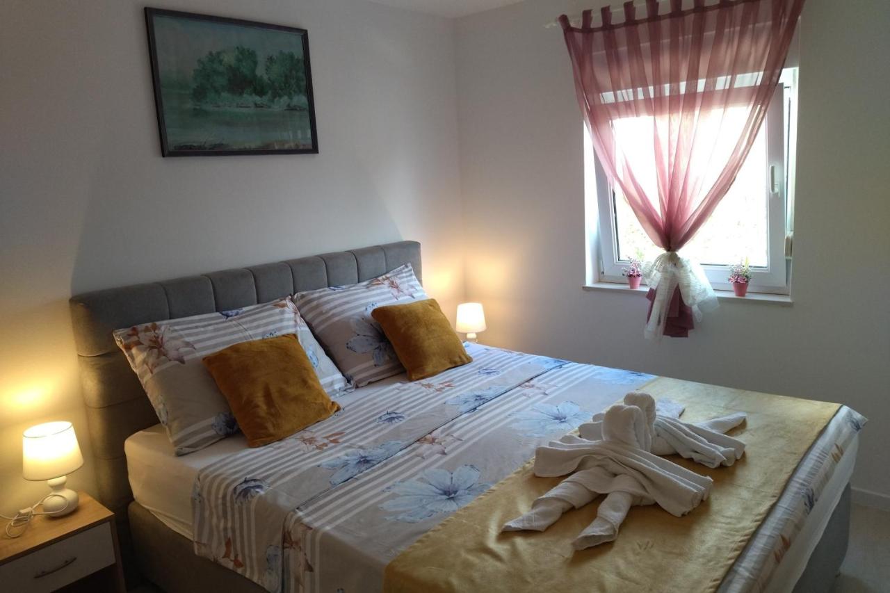 Apartment mit 2 Schlafzimmern, Terrasse und Meerblick