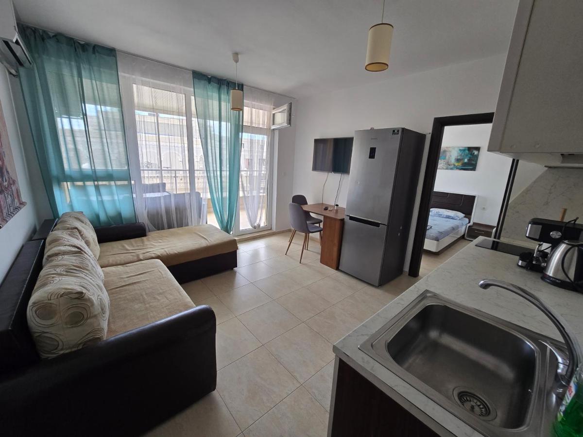 Апартамент Блу Поморие - B&B Pomorie
