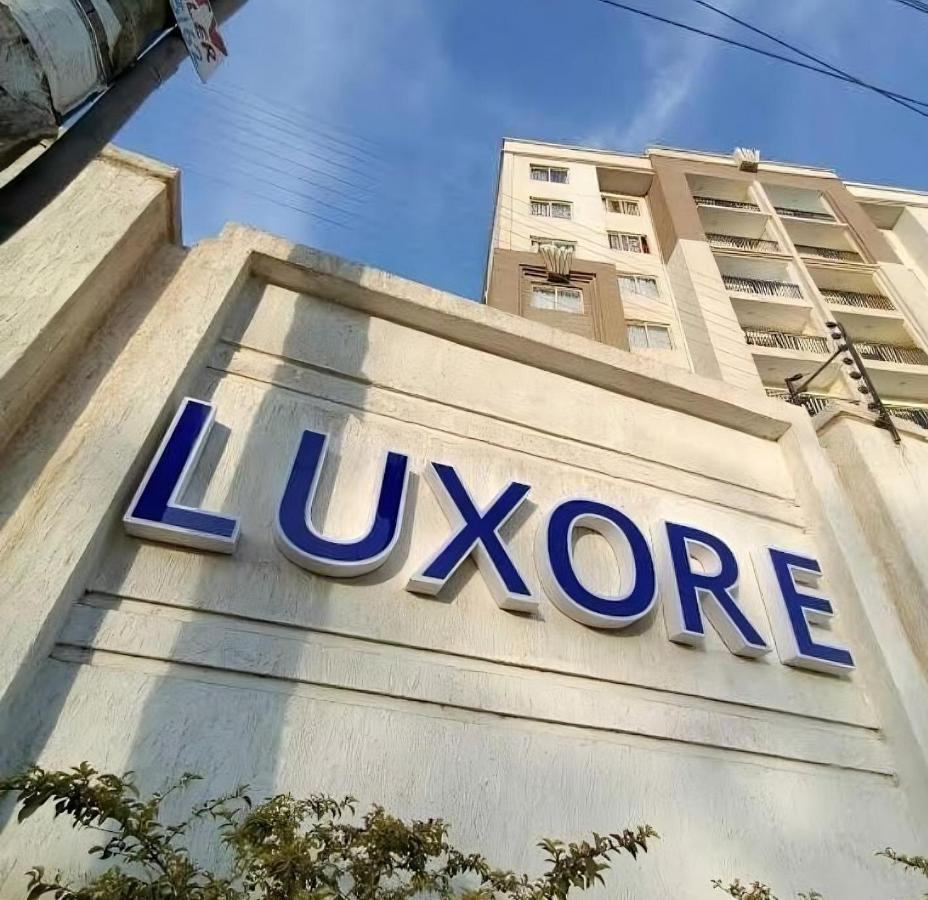 Luxore Apartments - B&B Nairobi