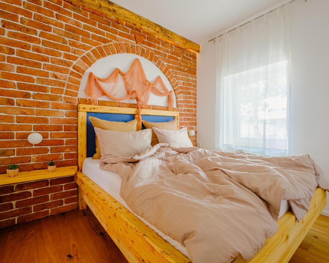 Appartamento con 1 Camera da Letto, Balcone e Vista Mare
