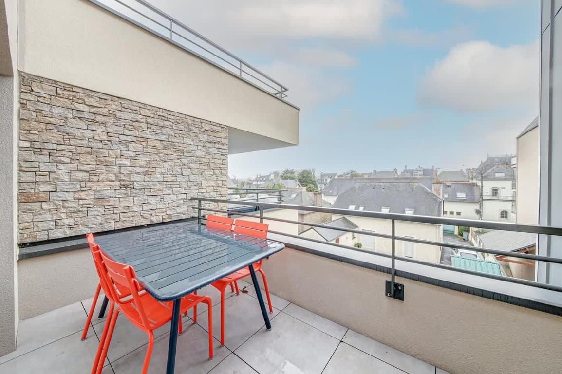 Baudelaire - Beau 2 chambres - Parking/Plage 400m - Chambres d’hôtes Dinard
