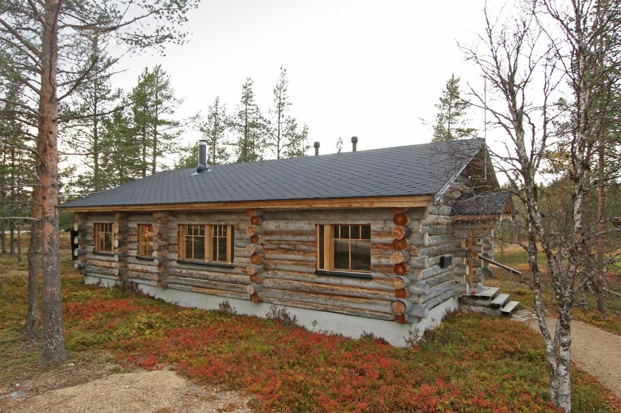 Kuukkeli Log Houses Villa Aurora "Pupula" - Chambres d’hôtes Saariselka