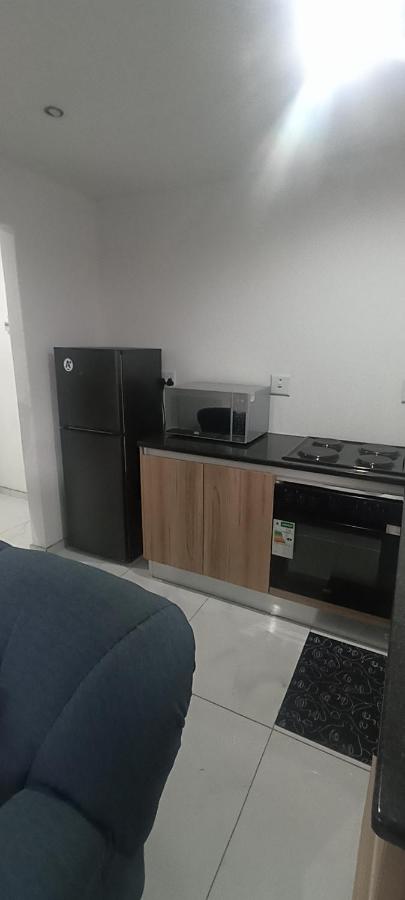 Mount View Apartments - Bed and Breakfast Volksrust