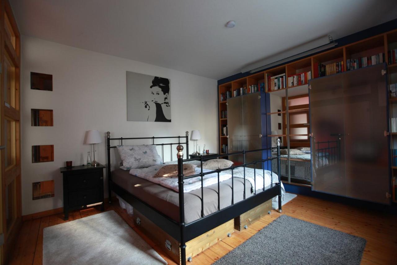 One-Bedroom Apartment with Balcony