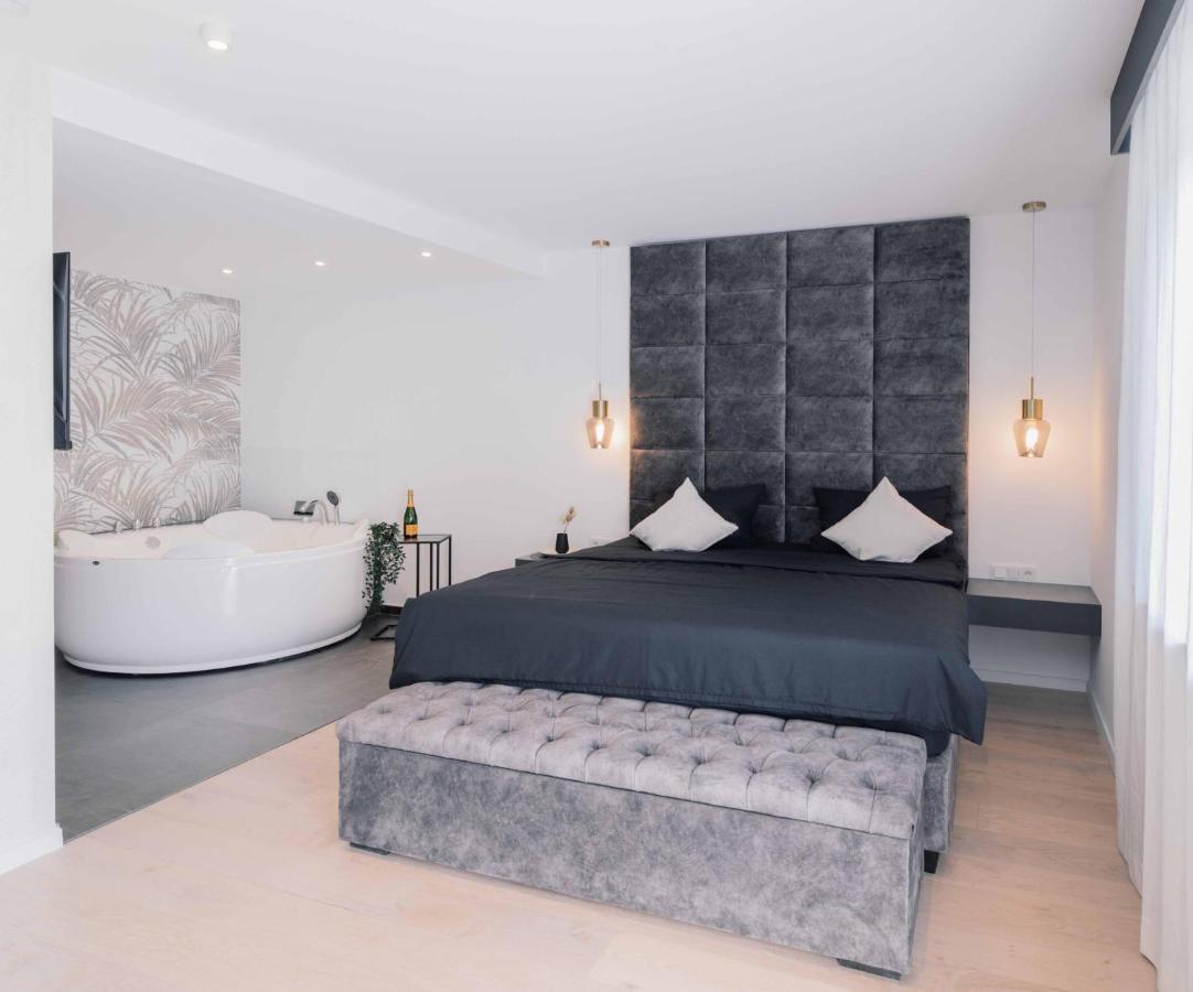 Chambre Double avec Baignoire Spa