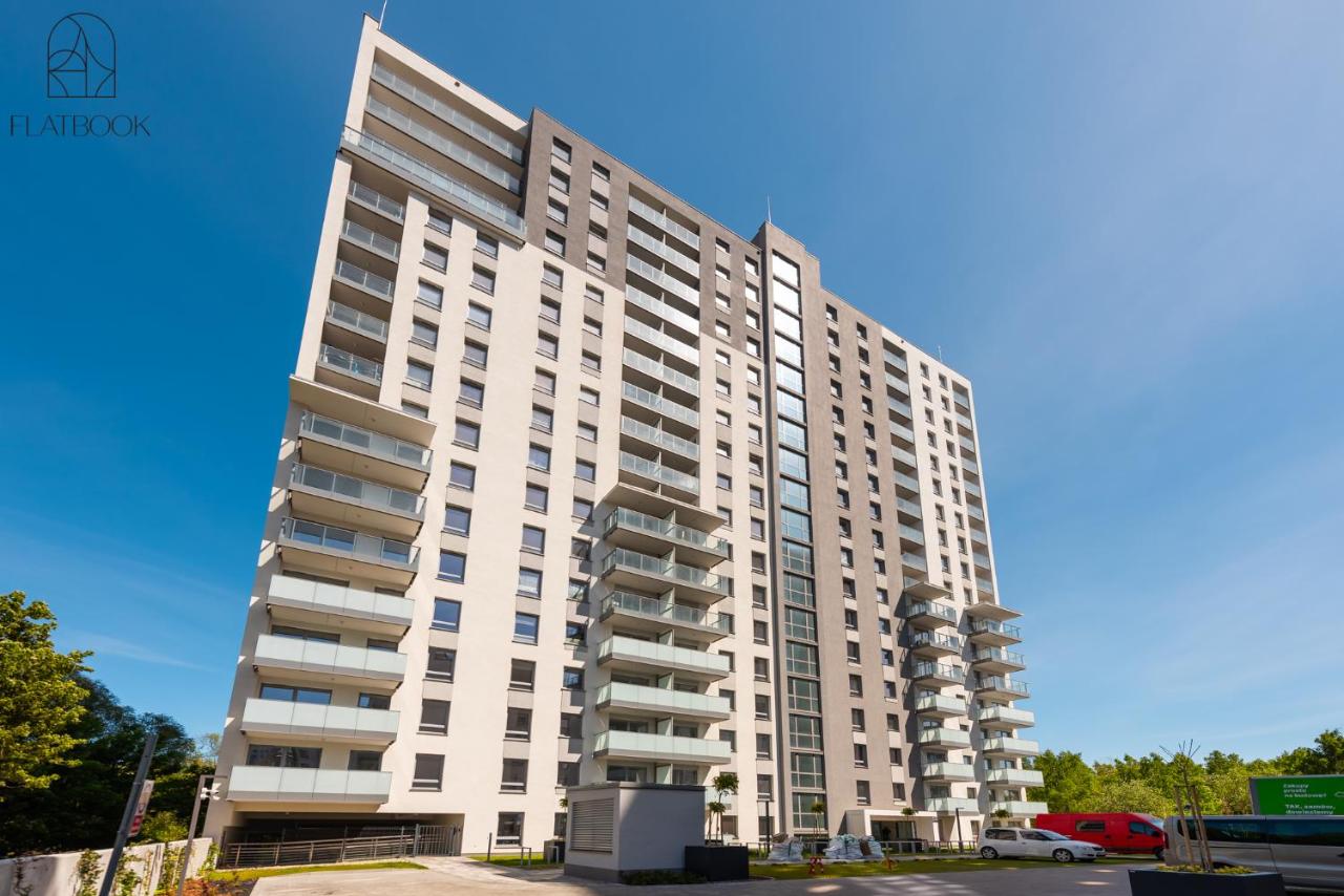 Flatbook - Seaside Apartments Nowa Letnica with a Rooftop Viewing Terrace & Gym - B&B