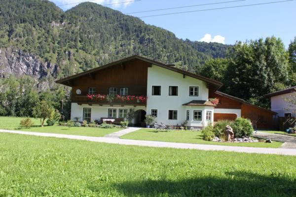 B&B Golling an der Salzach - Ferienhaus Niederl - Bed and Breakfast Golling an der Salzach