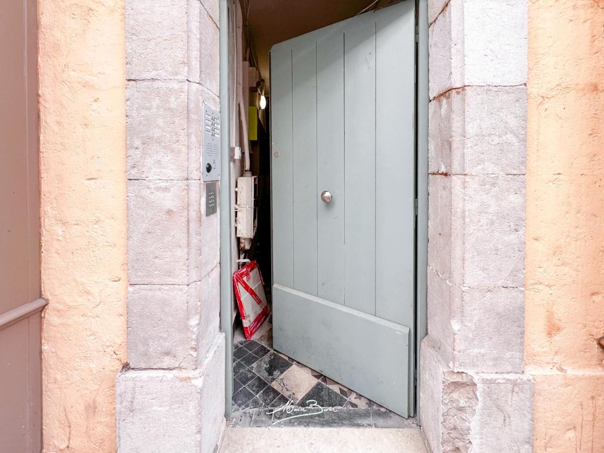 Studio vue sur les Halles de Toulon 2 Couchages - B&B Tolone