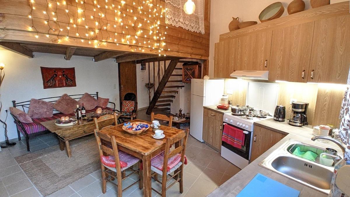 Popi Studio 1 Mochos Square - B&B