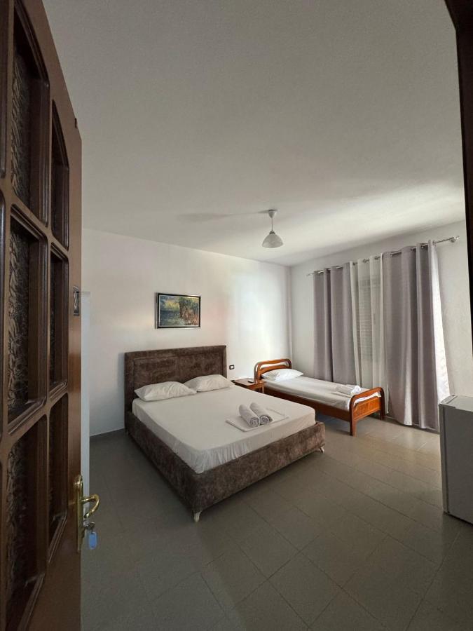Chambre Triple - Vue sur Ville
