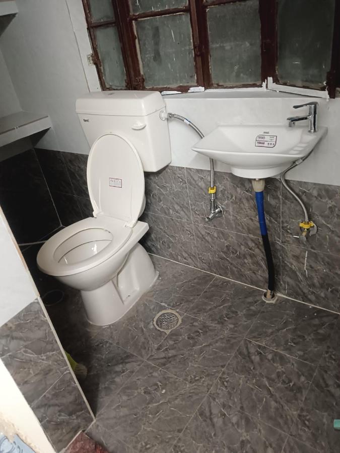 Radhika guest house - B&B Jāmb