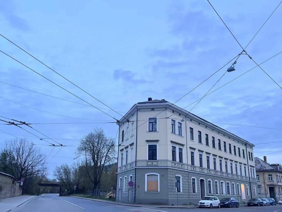 Warm & Cozy apartment at Akmenu iela - B&B