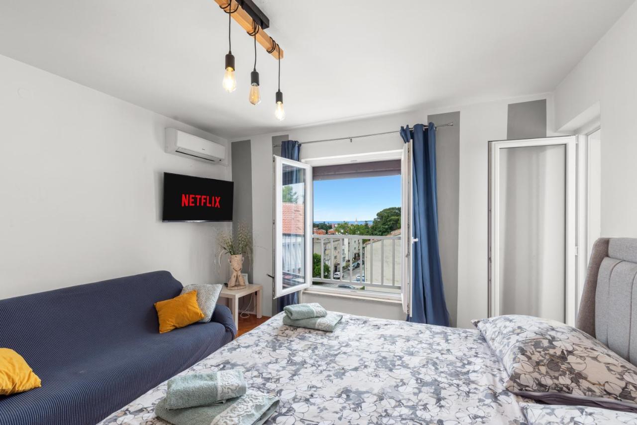 Kala Sea View Apartments 150m from beach and 250 m from old town - Chambres d’hôtes Poreč