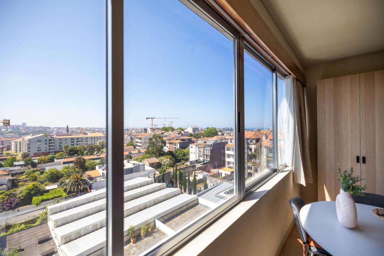Skyline Porto Apartment by Porto Velho Apt - B&B Porto