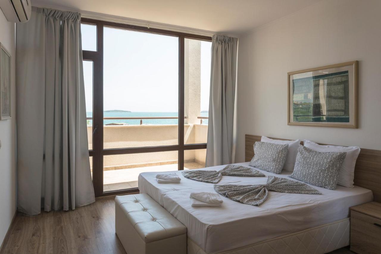 Apartamento de 1 dormitorio con vistas al mar