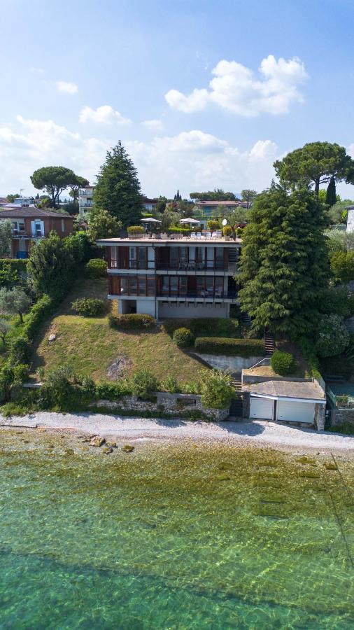 Holiday Garda Villa Dolcelago Lake Front - Ferienwohnung