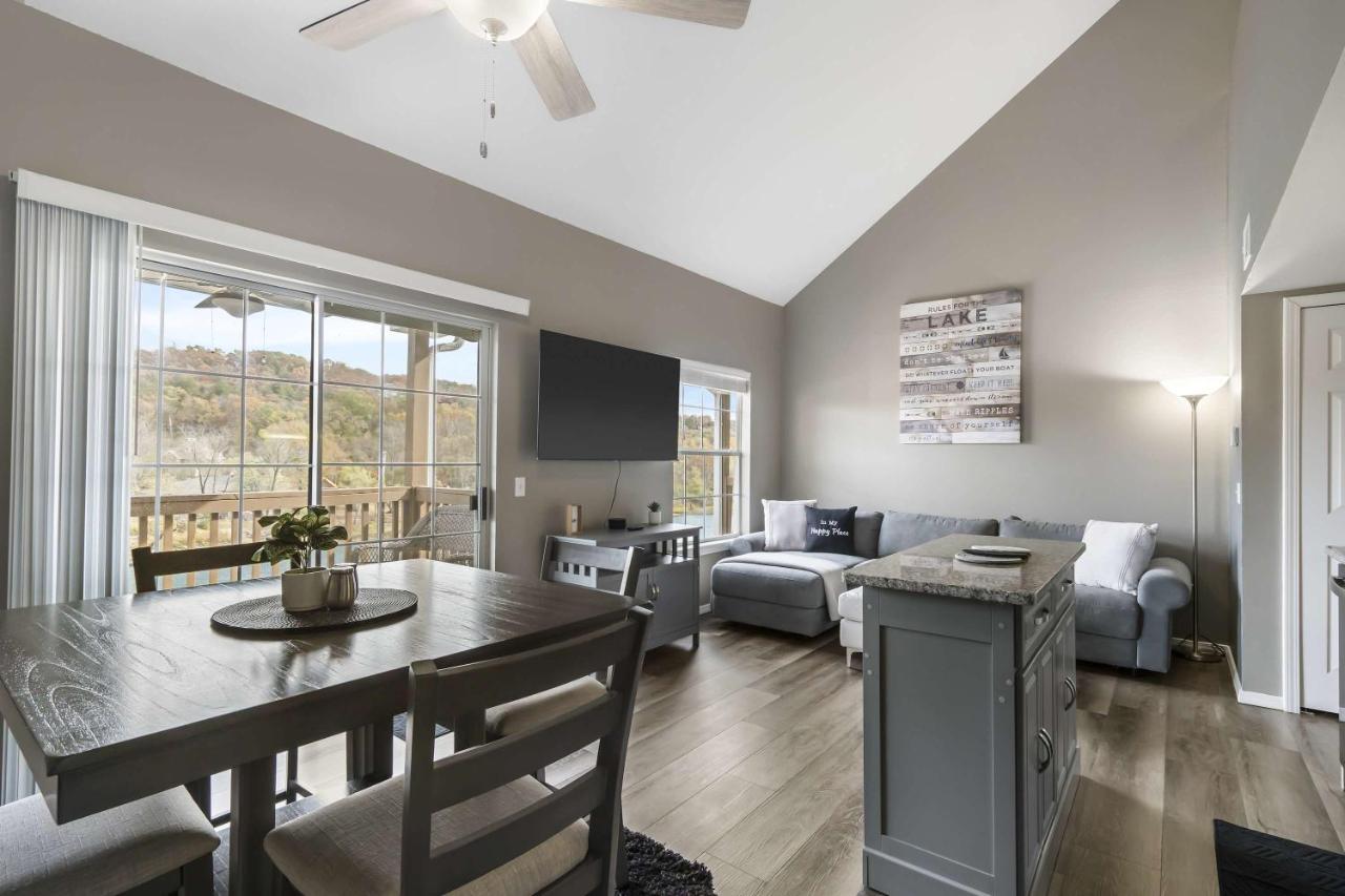 Taneycomo Lakeside Serenity - B&B Branson