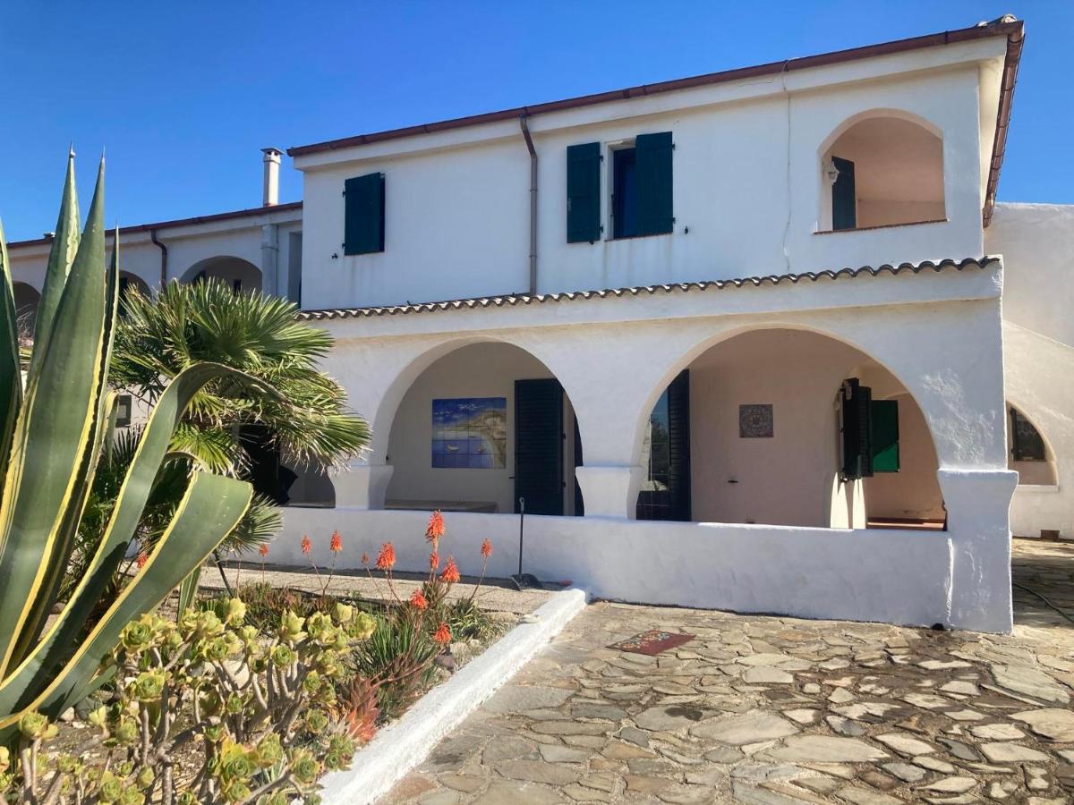 Casa Frontemare fronte spiaggia - B&B