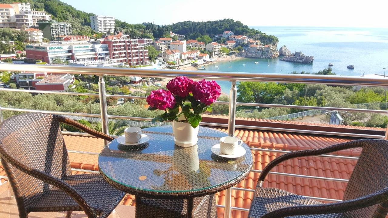 B&B Sveti Stefan - Apartments Rino Lux - Bed and Breakfast Sveti Stefan