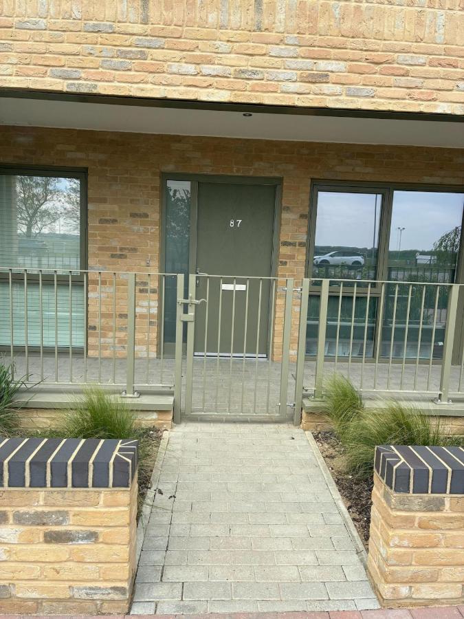 Fully furnished 2 bedroom complete Apartment for 5 Guest - B&B