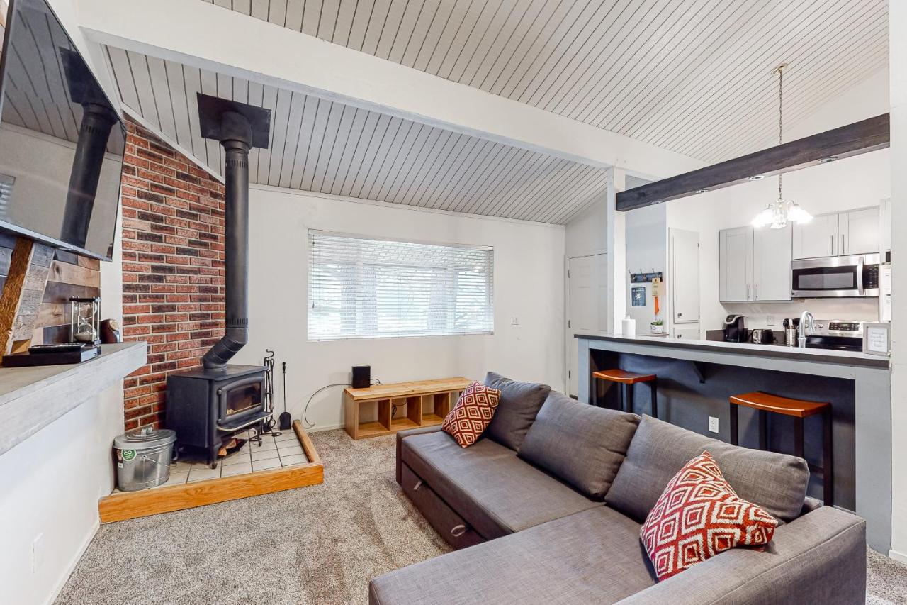 Sierra Manors 145 - B&B