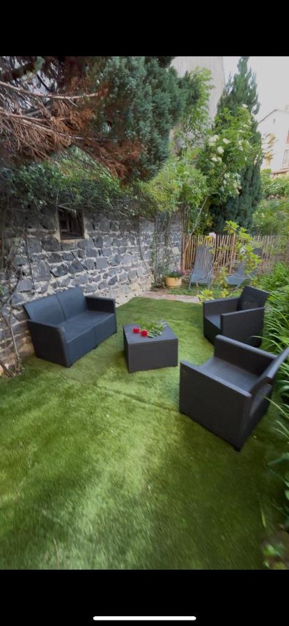 Le Gamay - Charmant T2 avec parking et Terrasse - B&B Châtel-Guyon