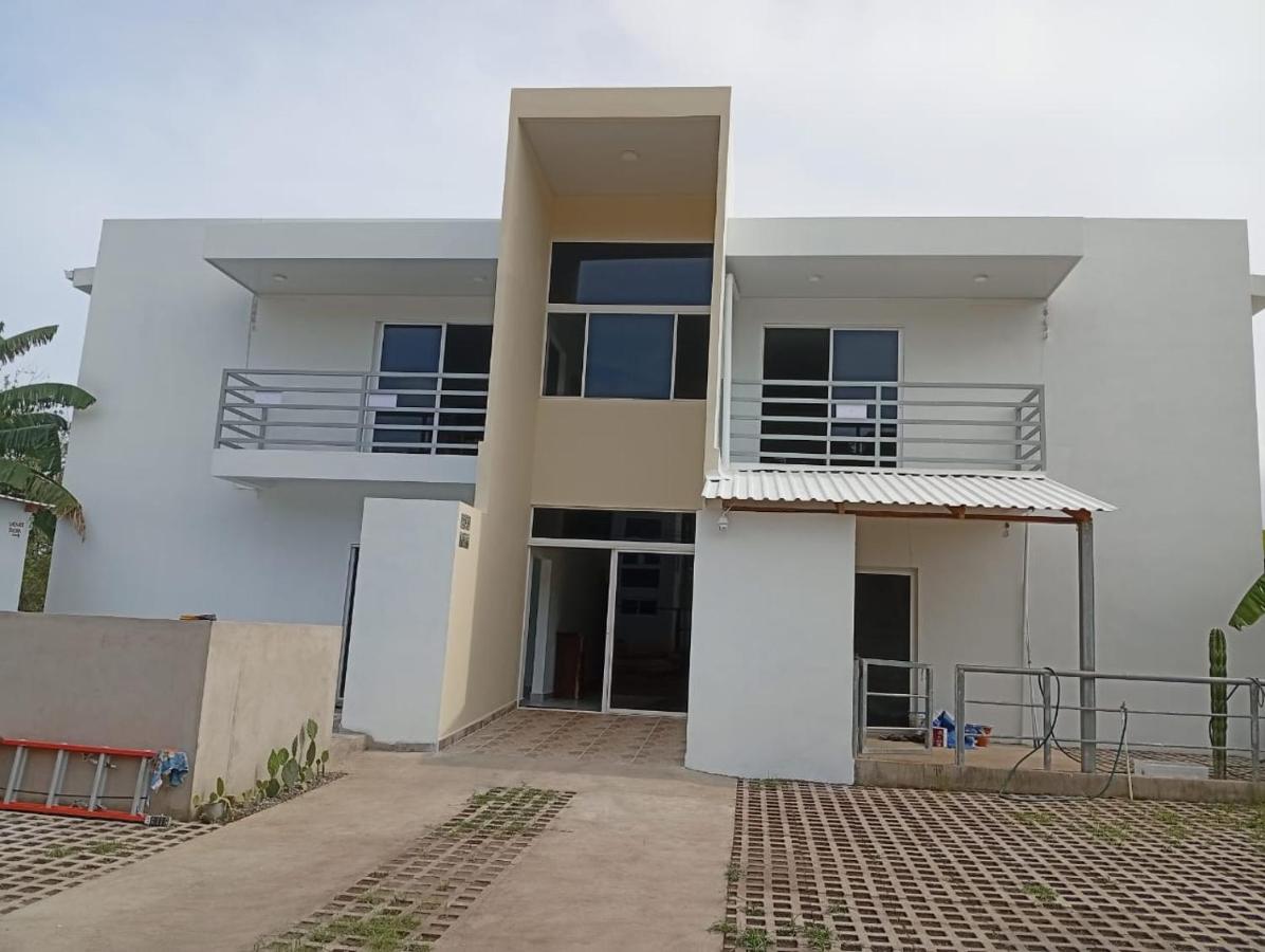 Chilo's Bed and Breakfast - B&B La Libertad