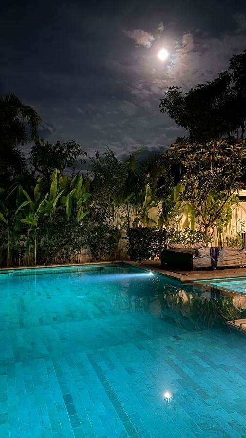 Beachfront Rice Field View Lovina Villa Serenity Bali - Ferienwohnung Pengastulan