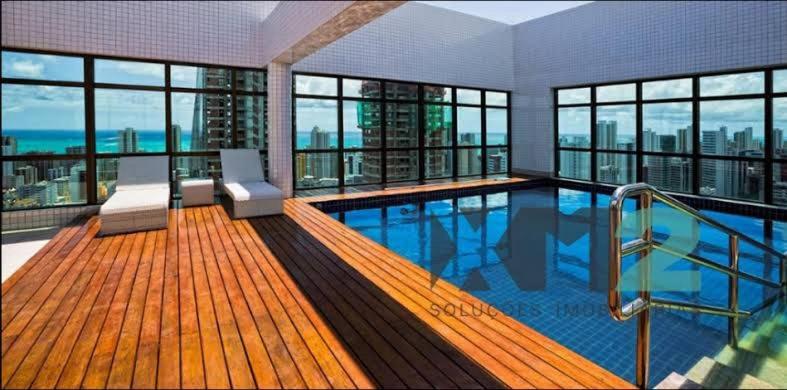 Beach Class Boa Viagem Essence - Bed and Breakfast